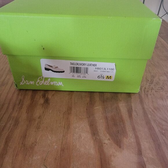 Sam Edelman Women’s Taelor Chained Lug-Sole Loafers IVORY LEATHER 6.5 / 37 - Picture 5 of 5